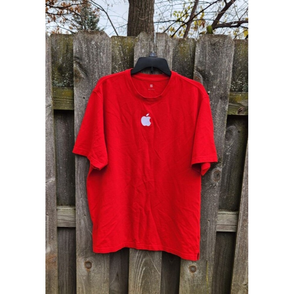 Apple Store Employee Uniform T-Shirt Size XL Red Big Embroidered Logo